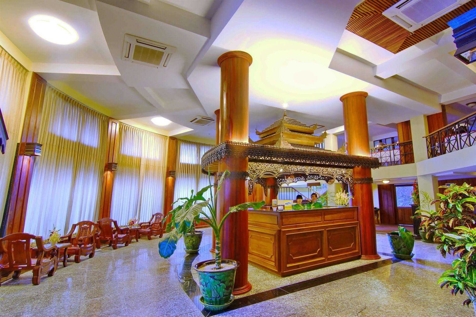 Shwe Ingyinn Hotel Mandalay Buitenkant foto